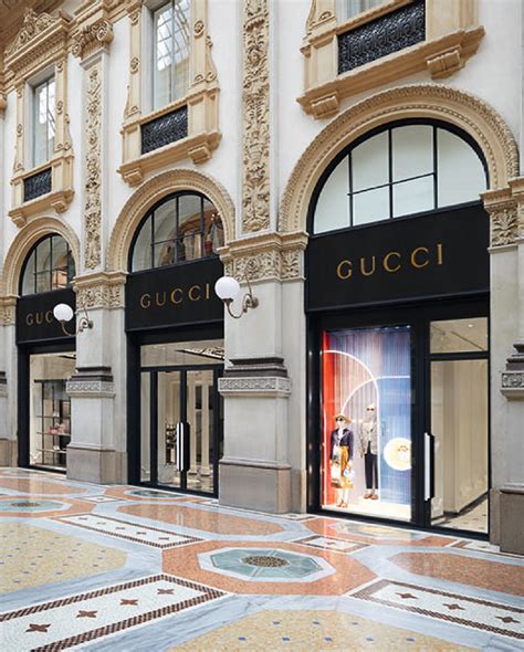 cambio gucci in negozio|Gucci .